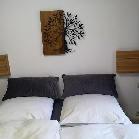 Ferienwohnung Hofheinz ガルミッシュ・パルテンキルヒェン エクステリア 写真