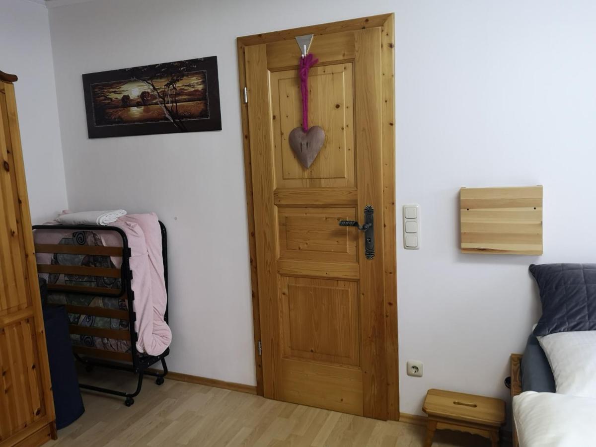 Ferienwohnung Hofheinz ガルミッシュ・パルテンキルヒェン エクステリア 写真