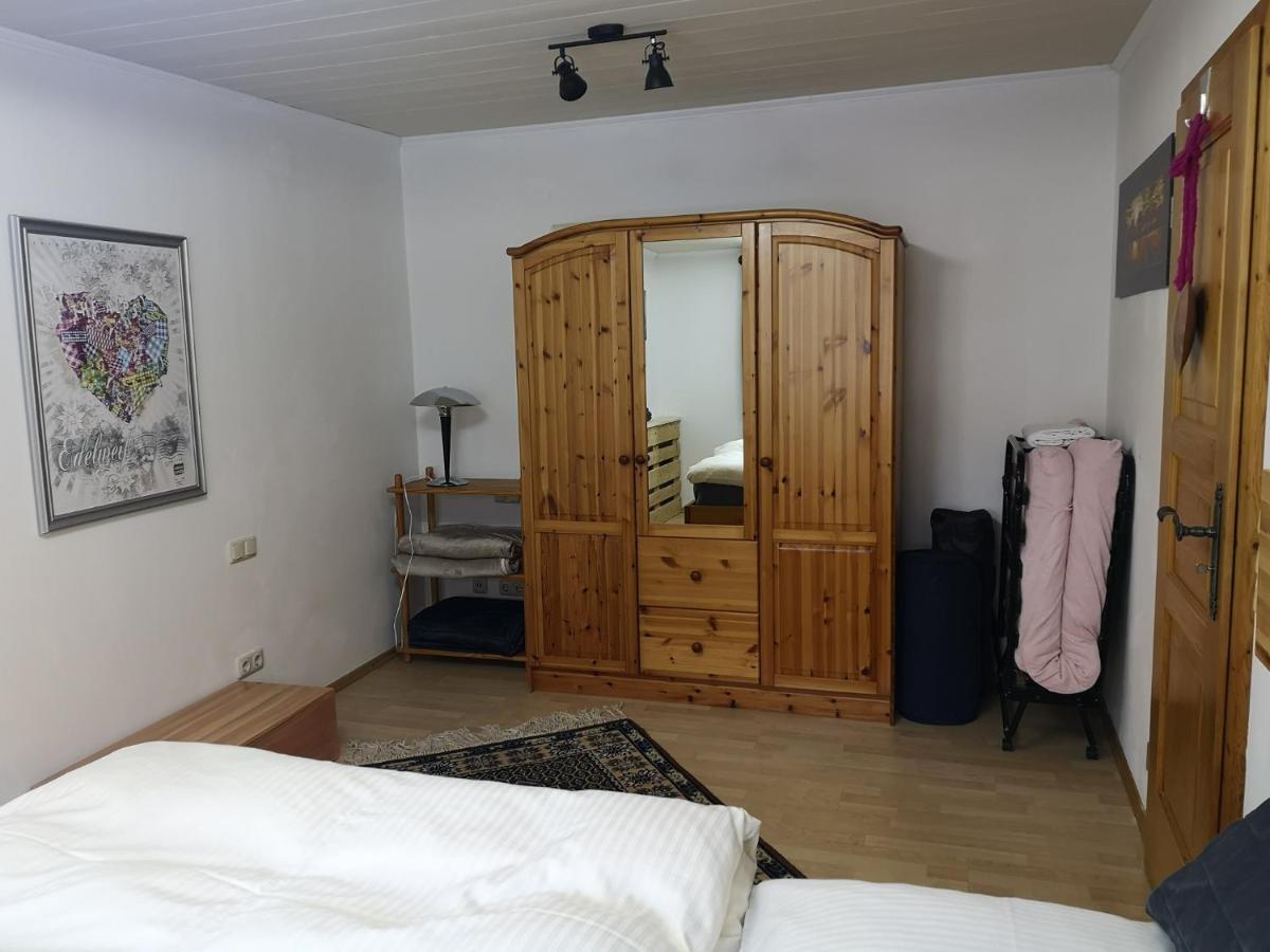 Ferienwohnung Hofheinz ガルミッシュ・パルテンキルヒェン エクステリア 写真